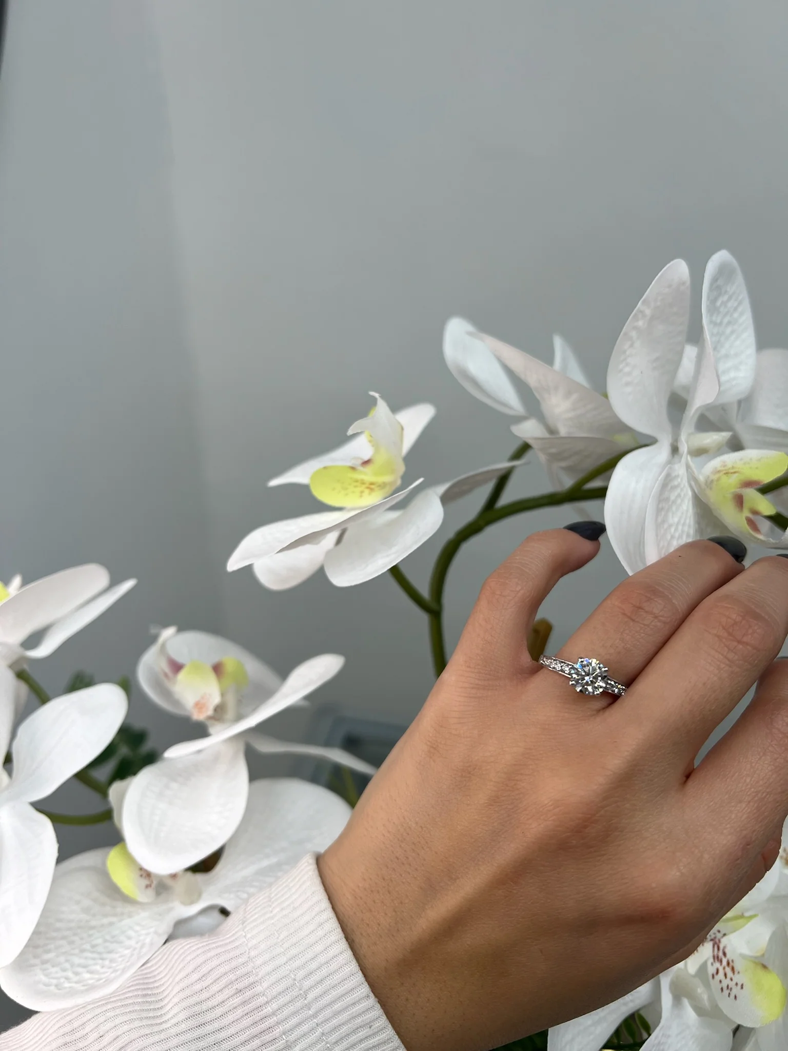 Round Cut Lab Grown Diamond Engagement Ring With SideStones - Image 3