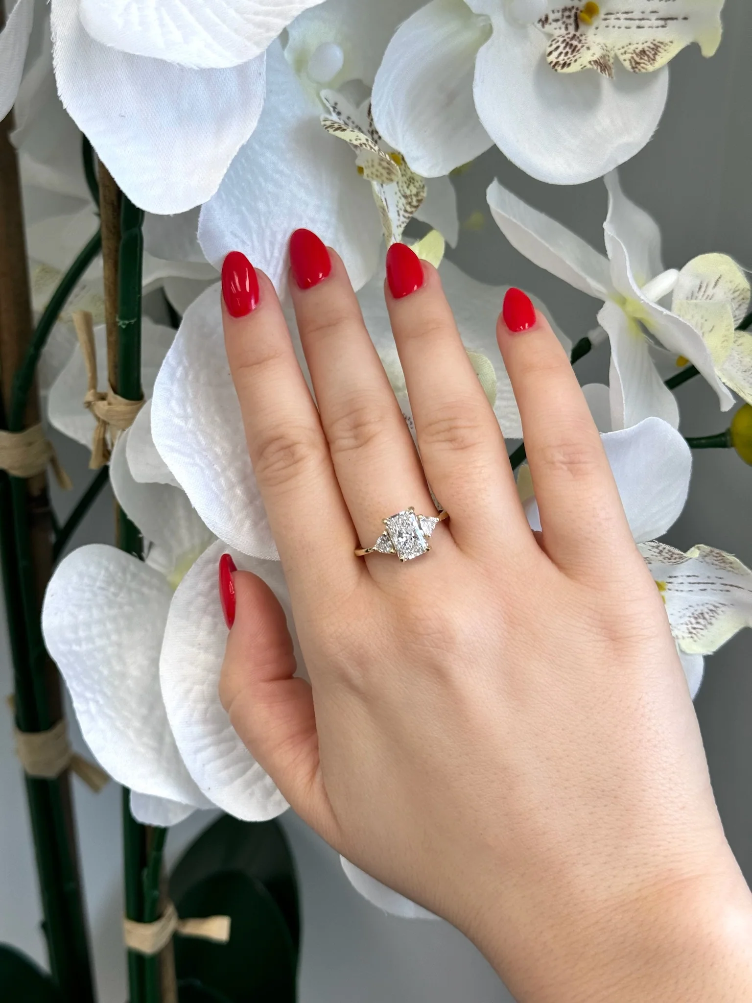 Radiant Cut Solitaire Lab Grown Diamond Engagement Ring with Trillion Sidestones - Image 3