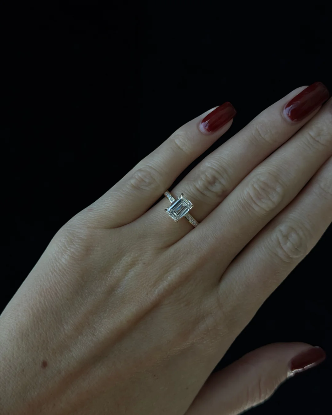 Emerald Shape Lab Grown Diamond Engagement Ring with Channel Set Side Stones - Image 4