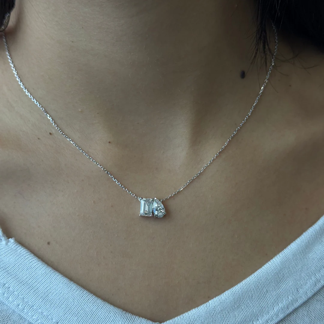 Toi Et Moi Emerald & Pear Shape Lab Grown Diamond Pendant - Image 18