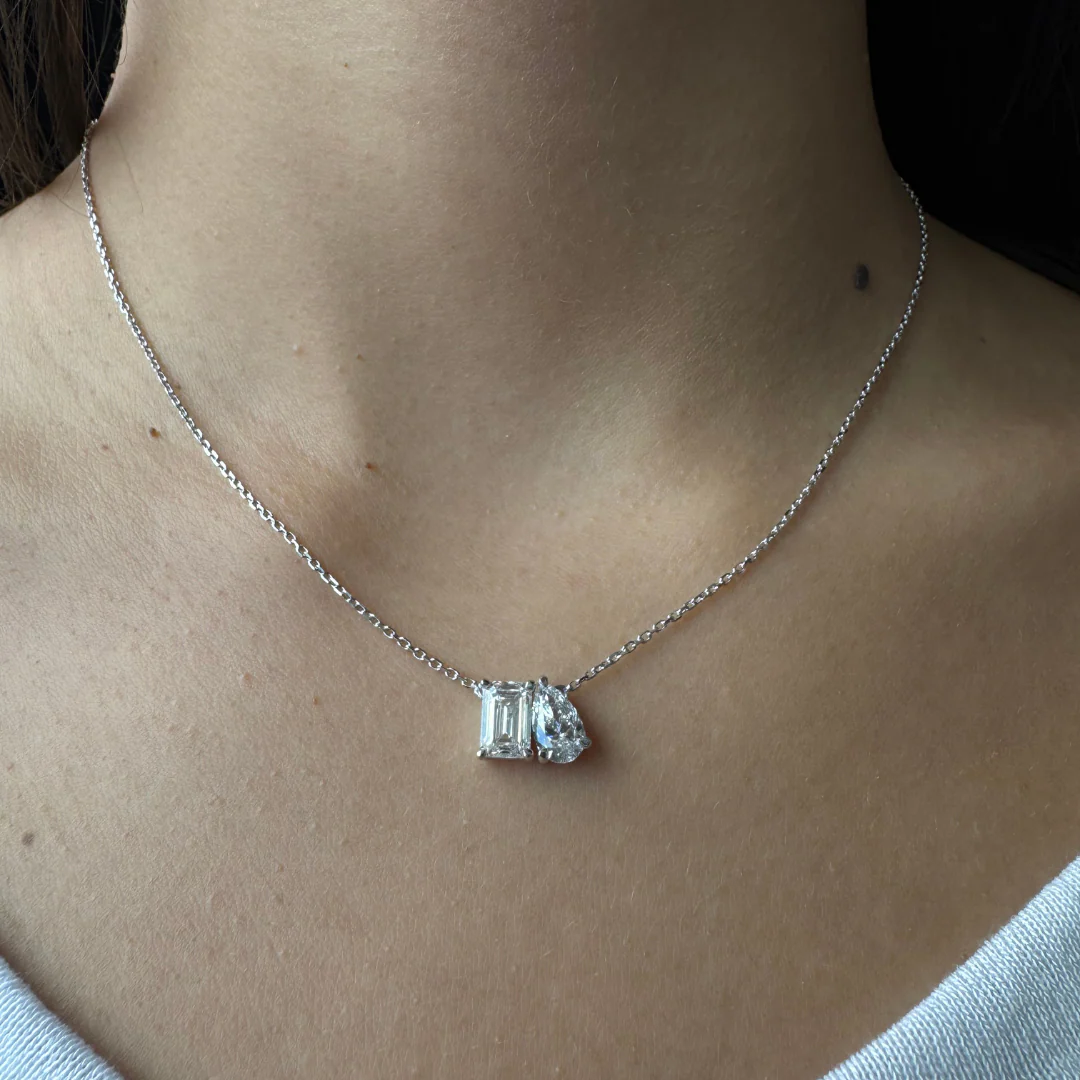 Toi Et Moi Emerald & Pear Shape Lab Grown Diamond Pendant - Image 3