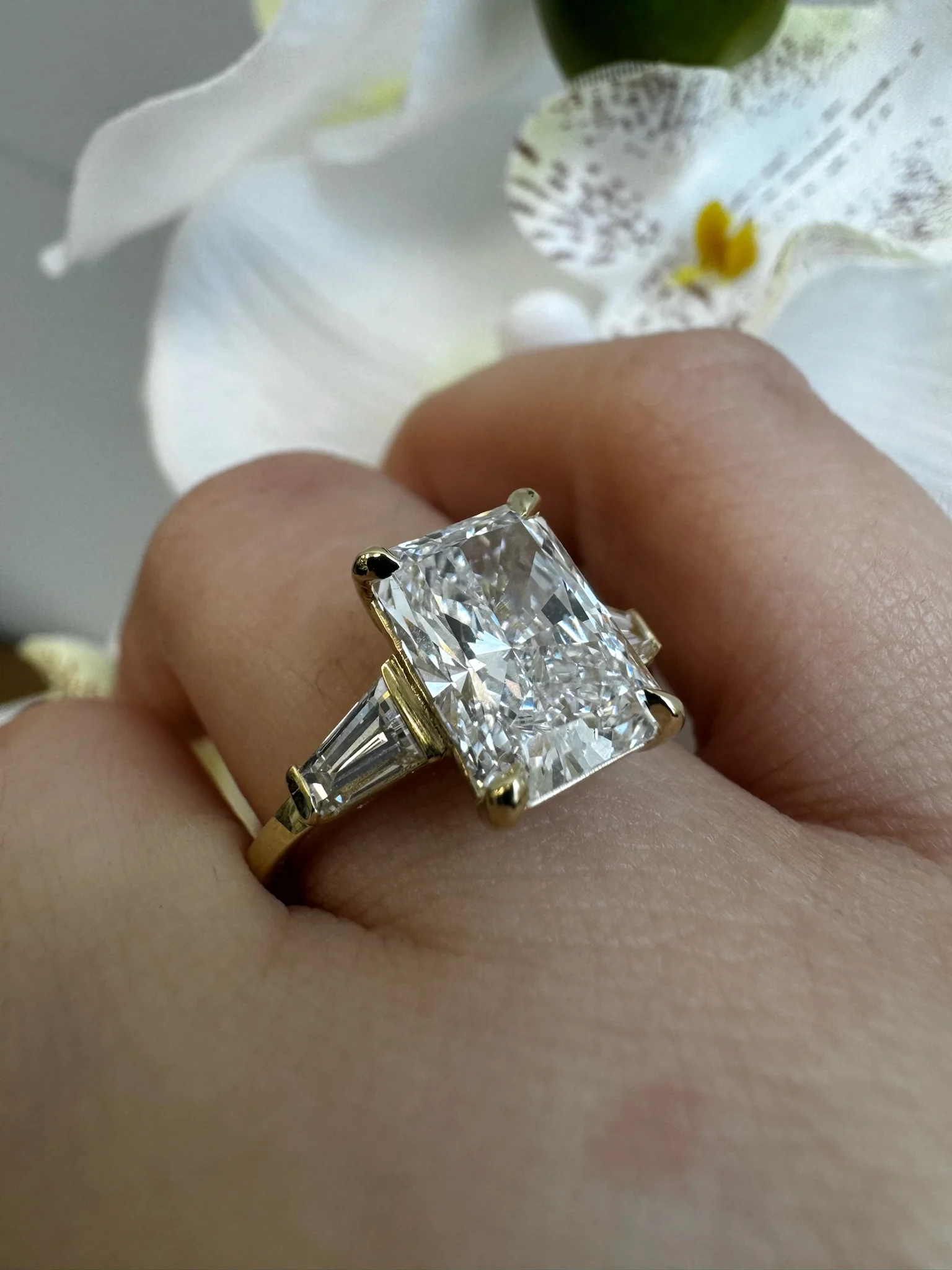 Radiant Cut Lab Grown Diamond Engagement Ring with Tapered Baguette Sidestones - Image 4