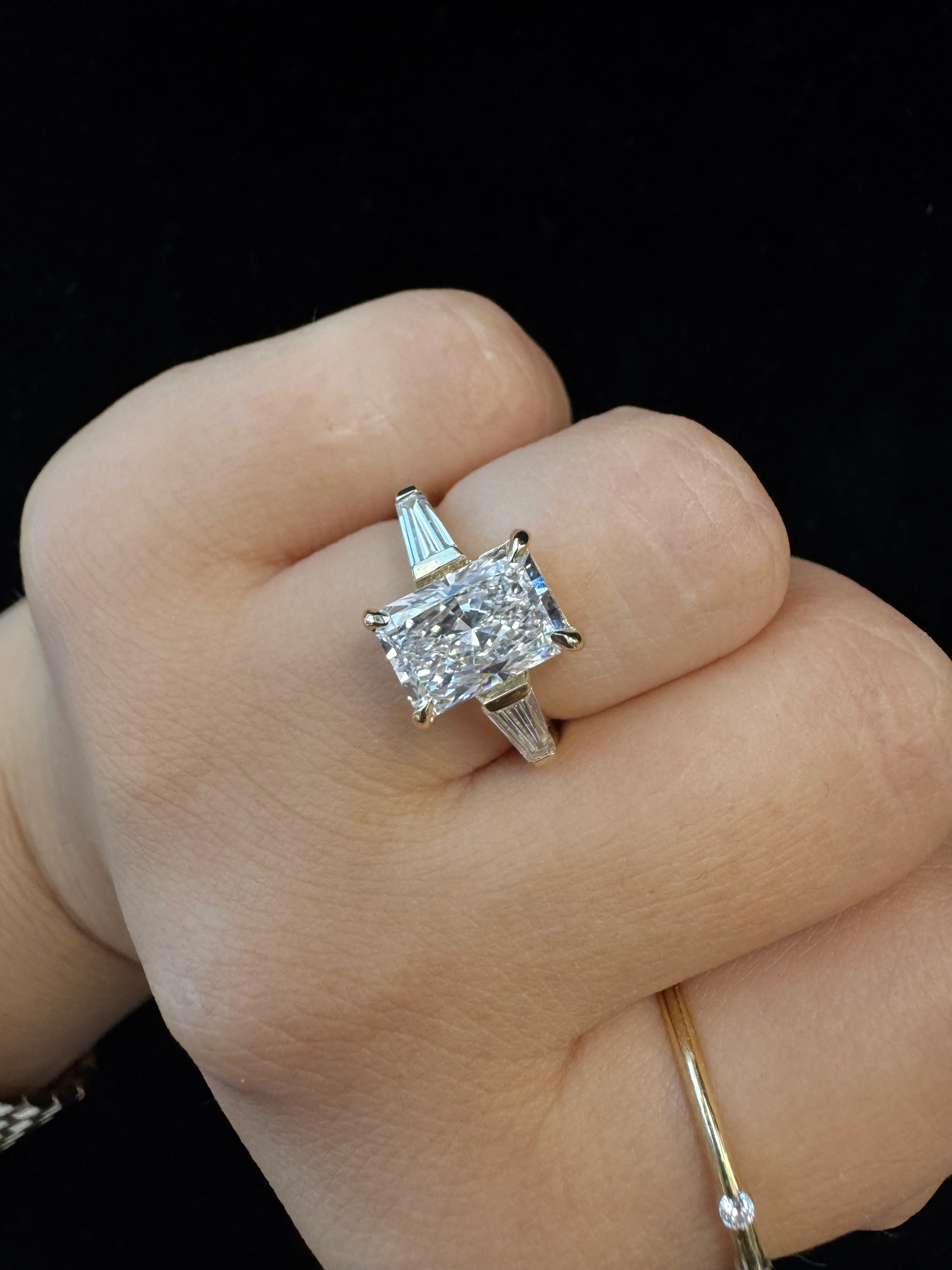 Radiant Cut Lab Grown Diamond Engagement Ring with Tapered Baguette Sidestones - Image 8